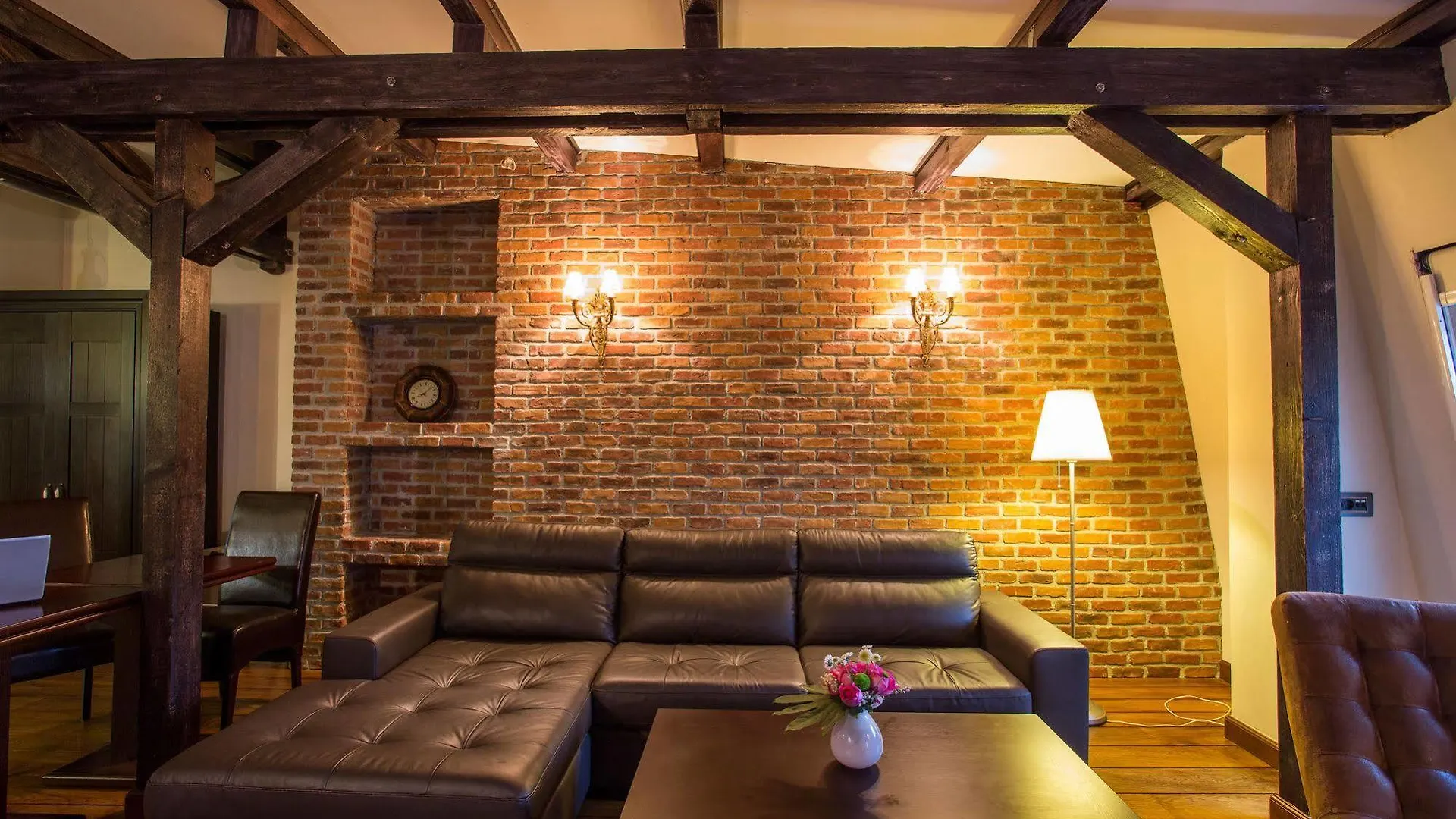 Moxa Bucharest Boutique Hotel 4*,  România