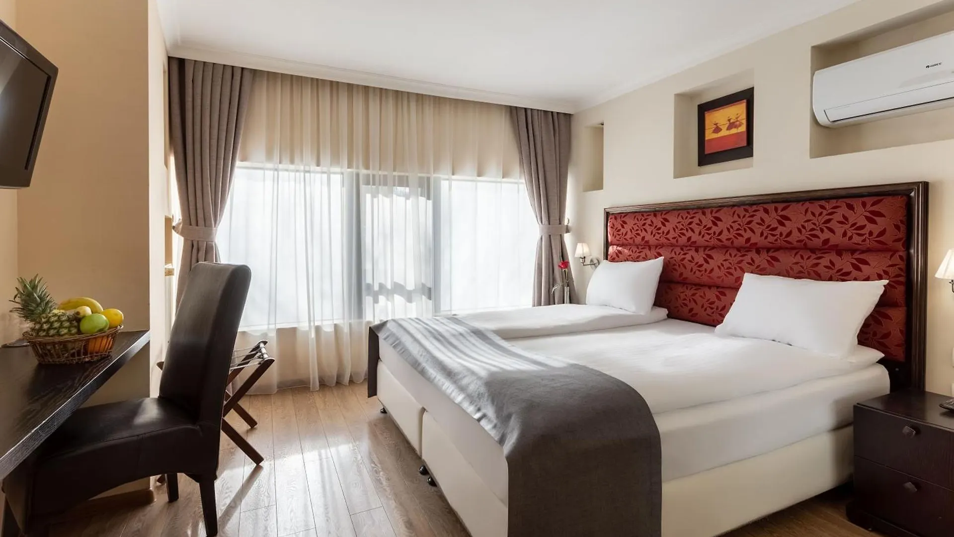 Moxa Bucharest Boutique Hotel